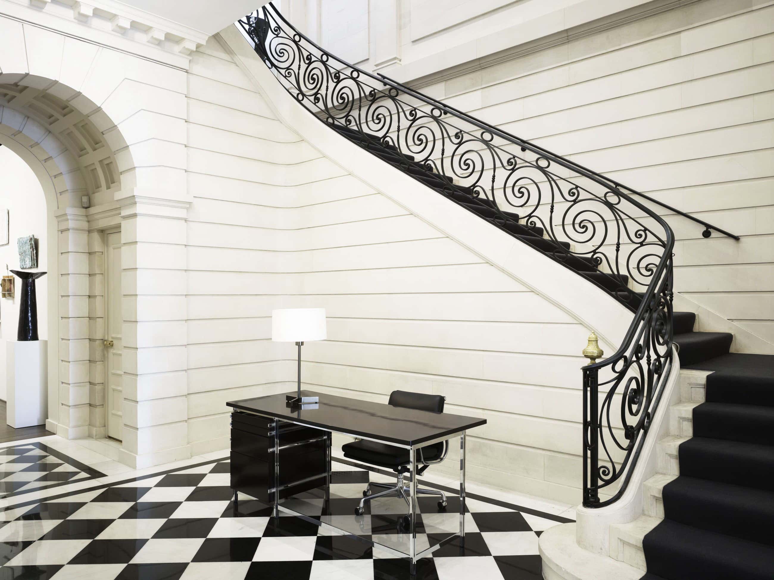 Acquavella Galleries - New York - Interior Reception And Staircase - Selldorf Architects