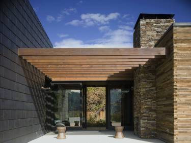 Walden House - Edwards, CO - Exterior photo of entrance - Selldorf Architects