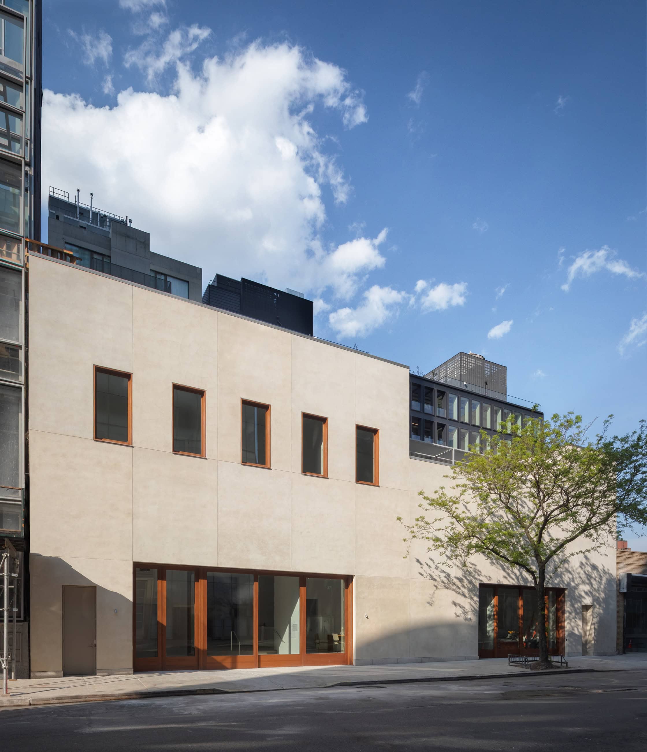 David Zwirner 19th Street - New York - Exterior - Selldorf Architects