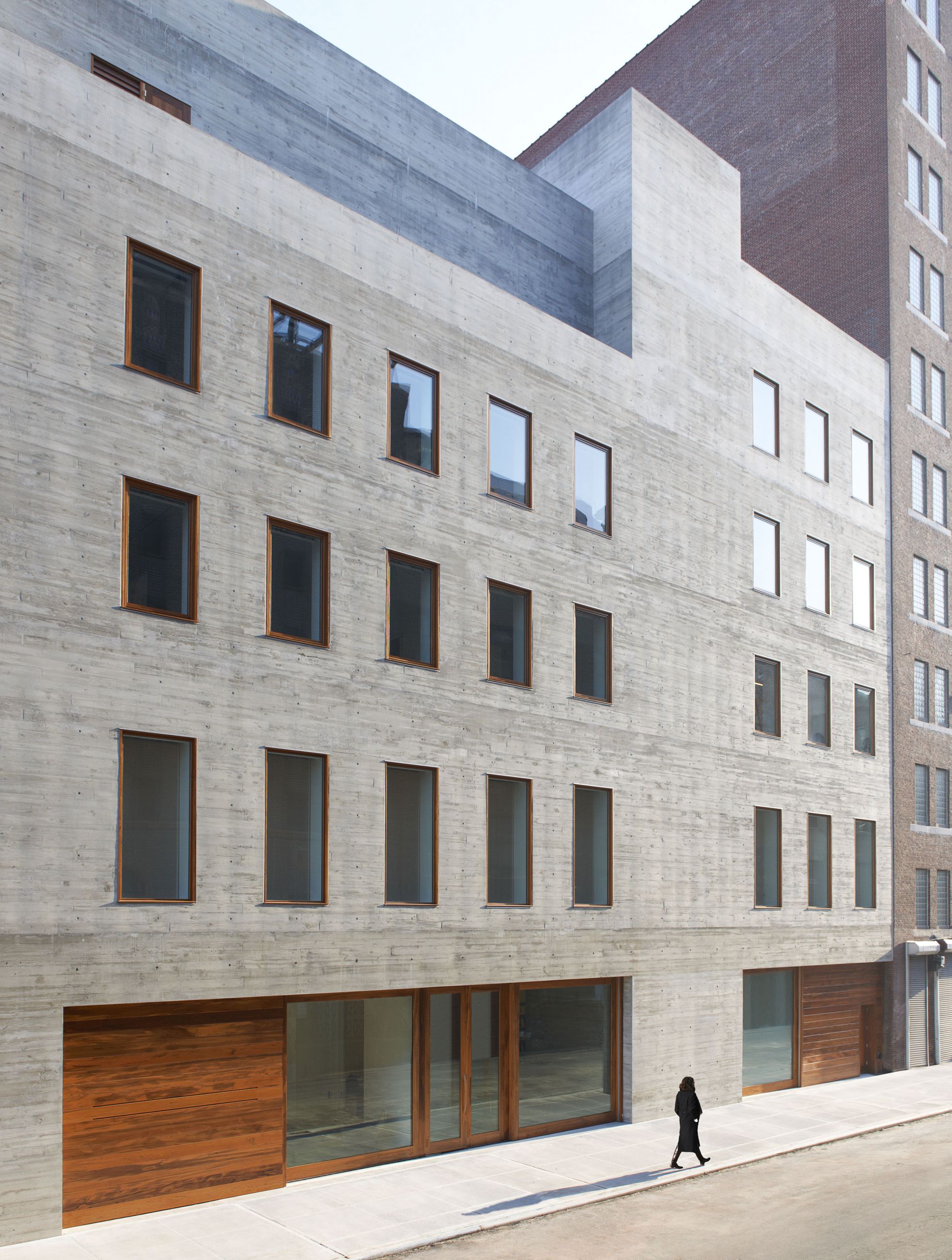 David Zwirner 20th Street - New York - Photo of building exterior - Selldorf Architects