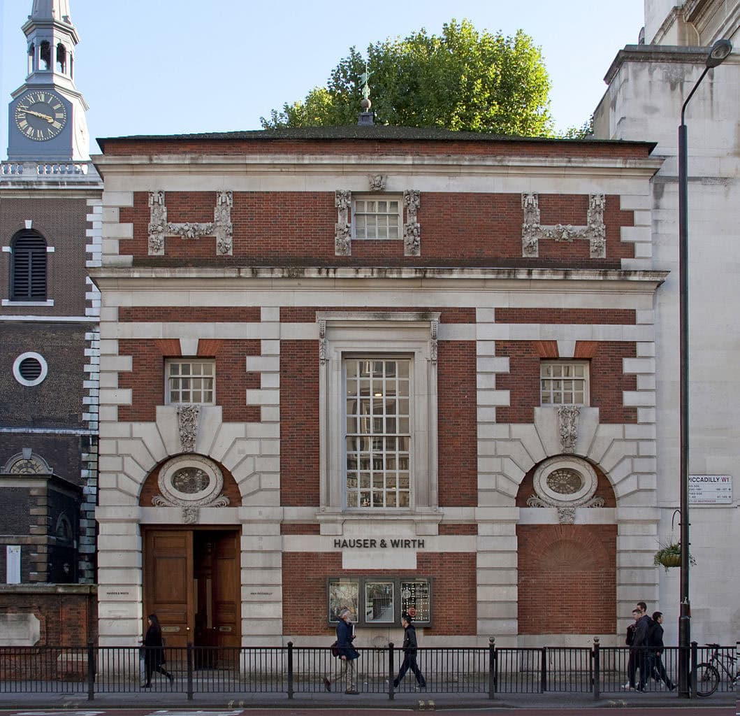 Hauser & Wirth Piccadilly - London - Exterior Building Front - Selldorf Architects