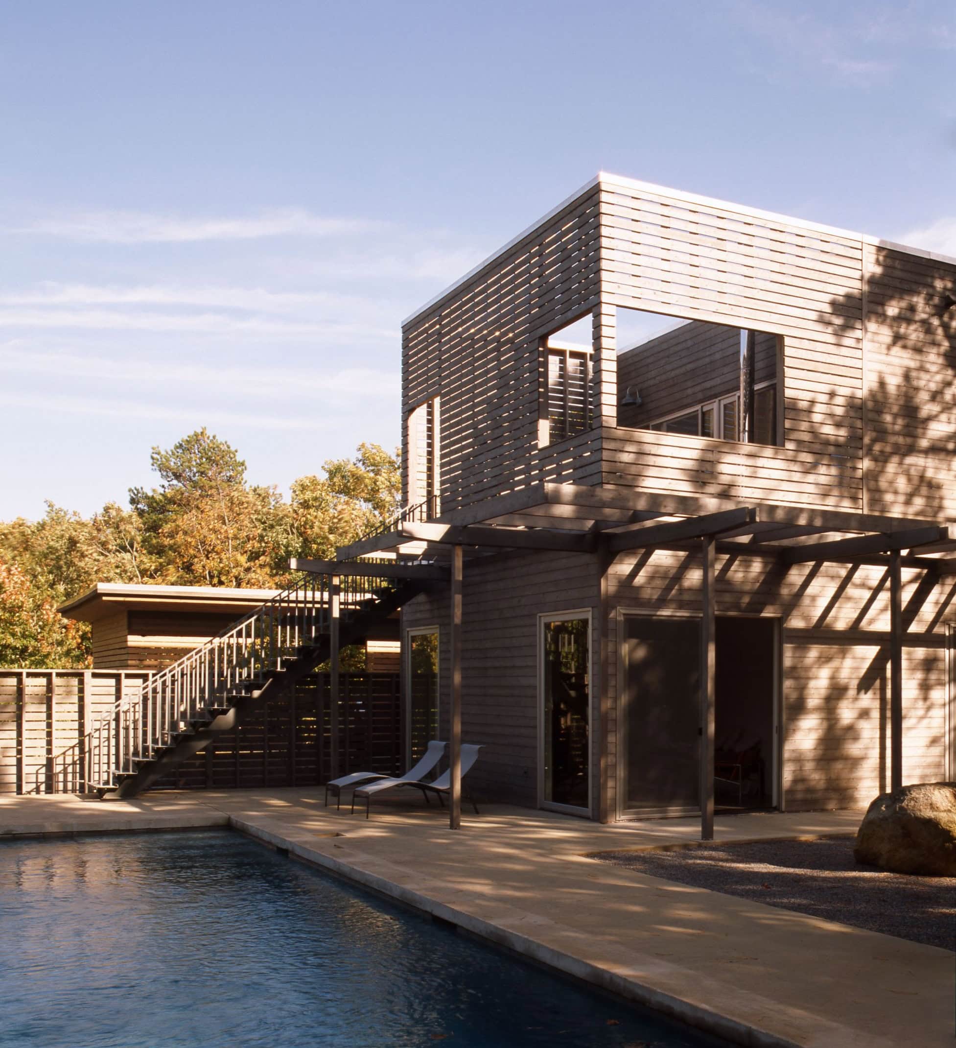 Sag Harbor House - Long Island - Exterior photo of building with pool - Selldorf Architects