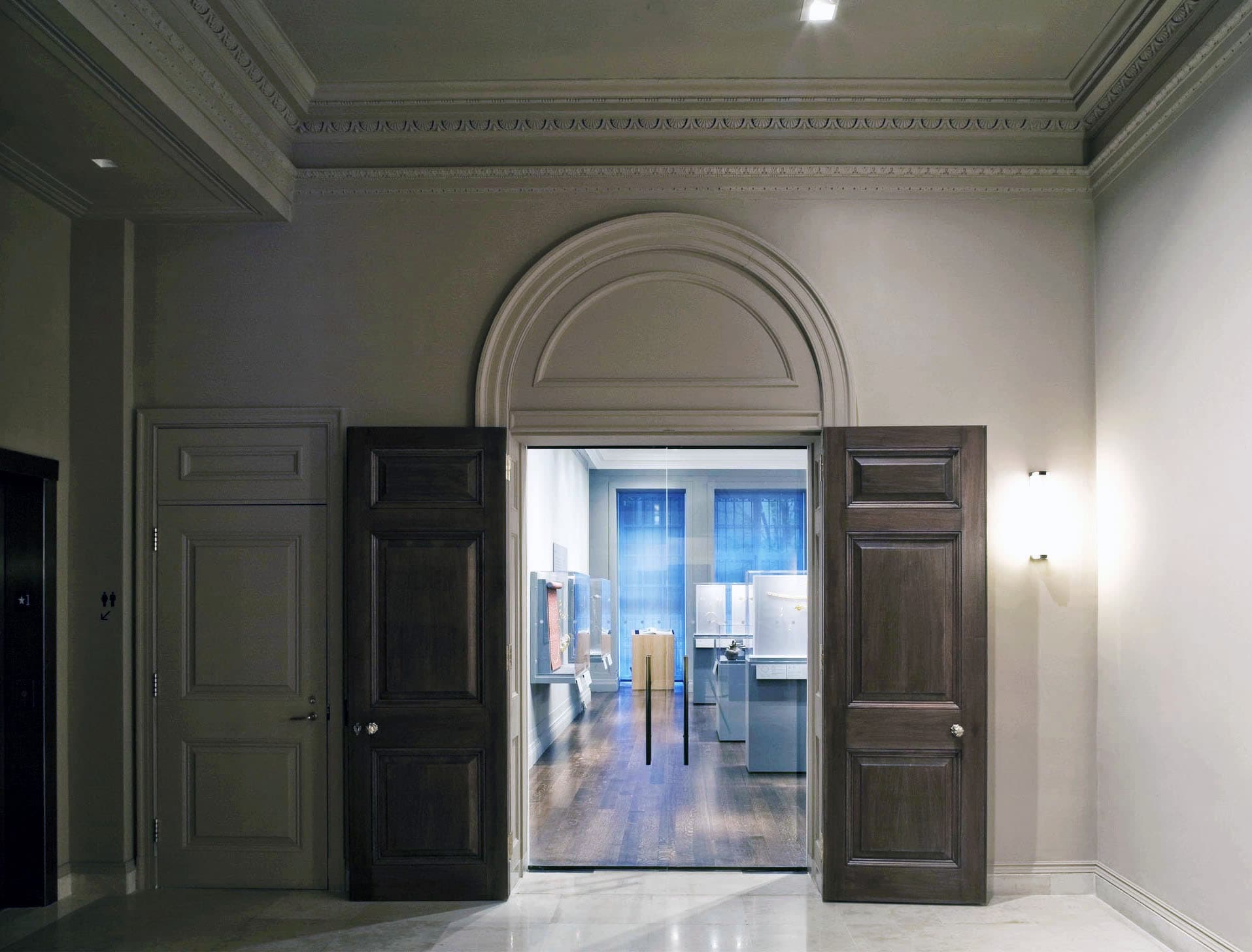 NYU Institute for the Study of the Ancient World - New York - Interior photo of doorway - Selldorf Architects