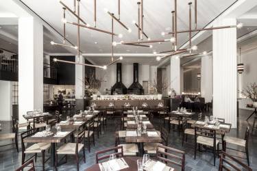 Martha Washington Hotel and Marta - New York - Interior photo of main dining room of Marta - Selldorf Architects