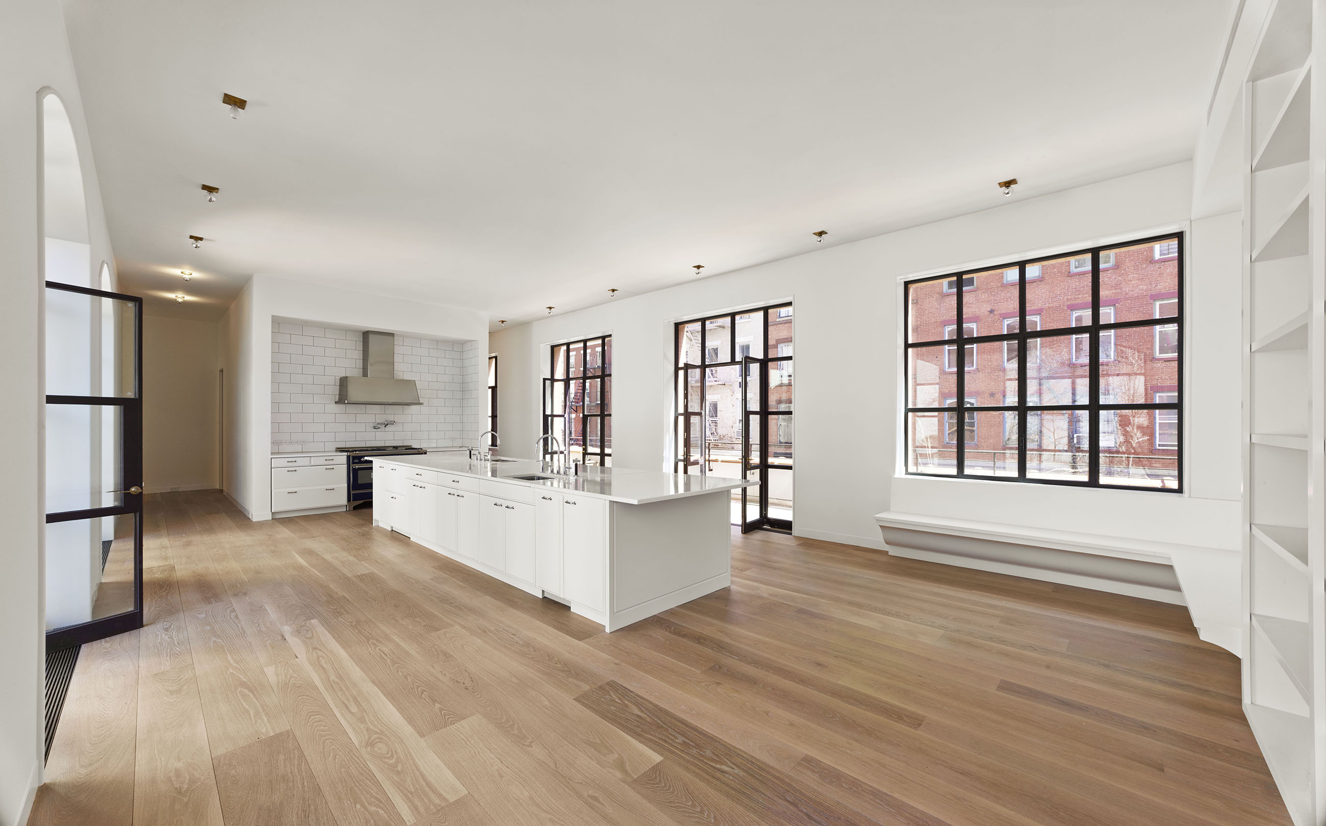 Red Herring - New York - Interior photo of kitchen - Selldorf Architects