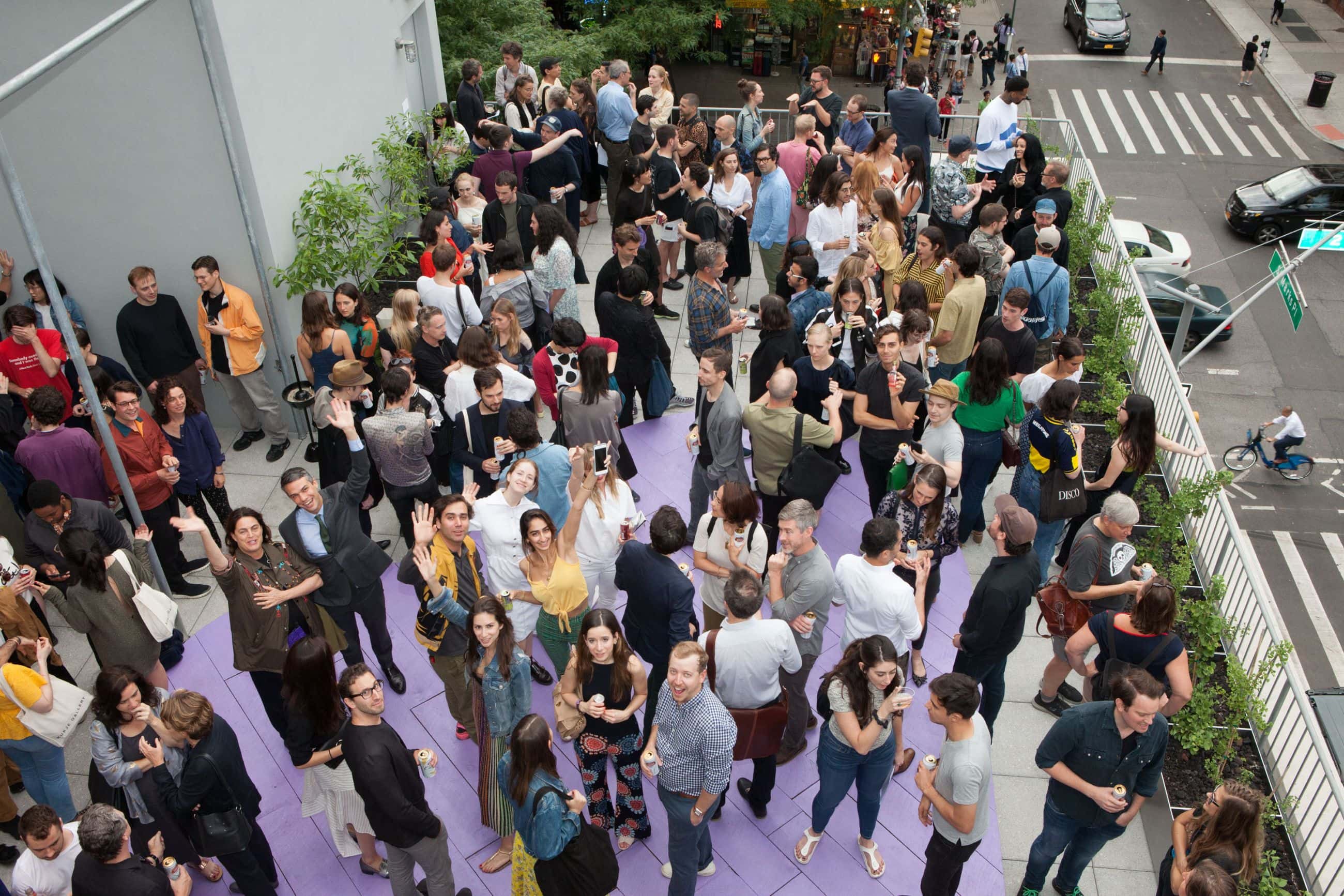 si rooftop crowd 2
