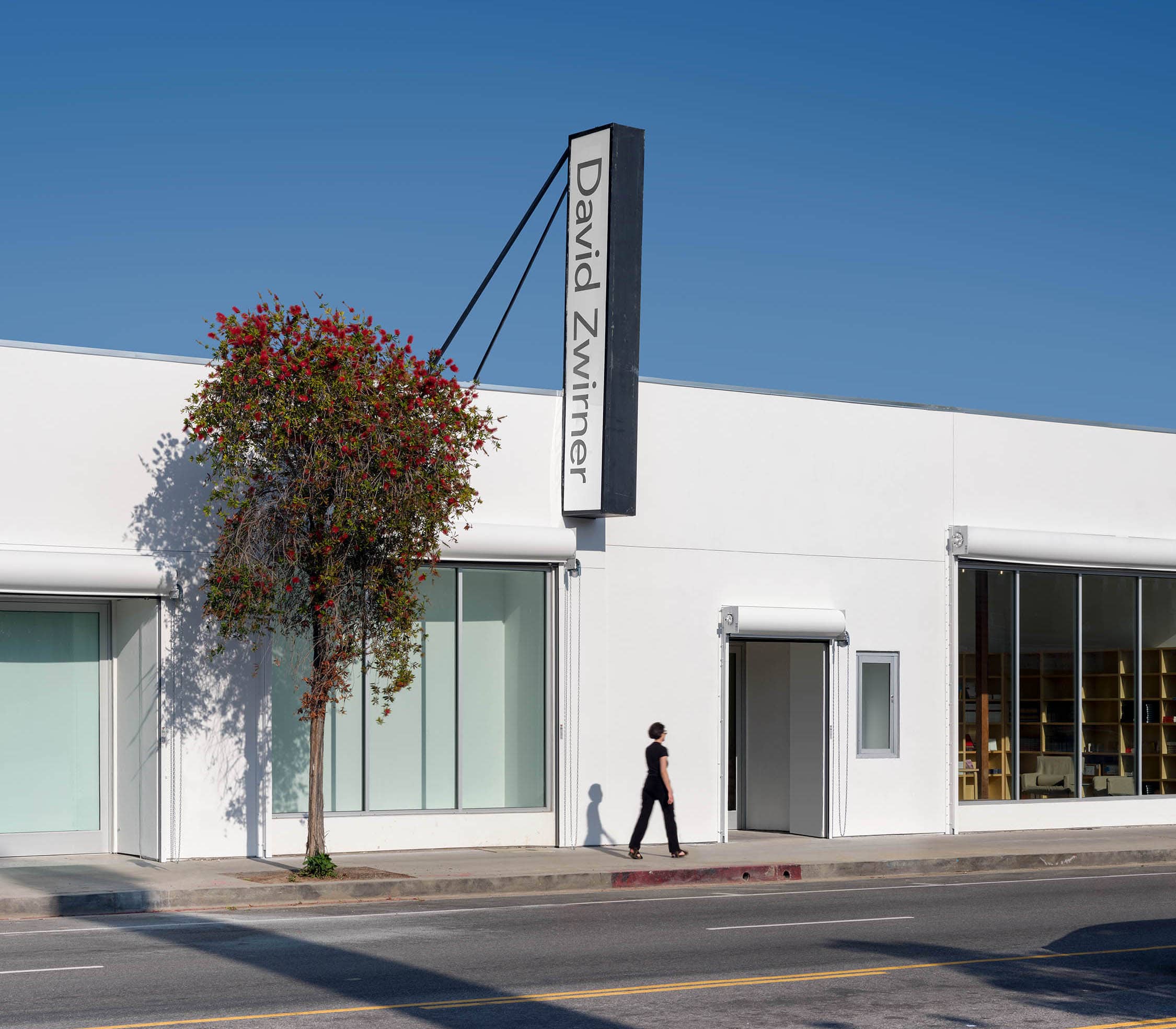 David Zwirner Los Angeles - Exterior - Selldorf Architects