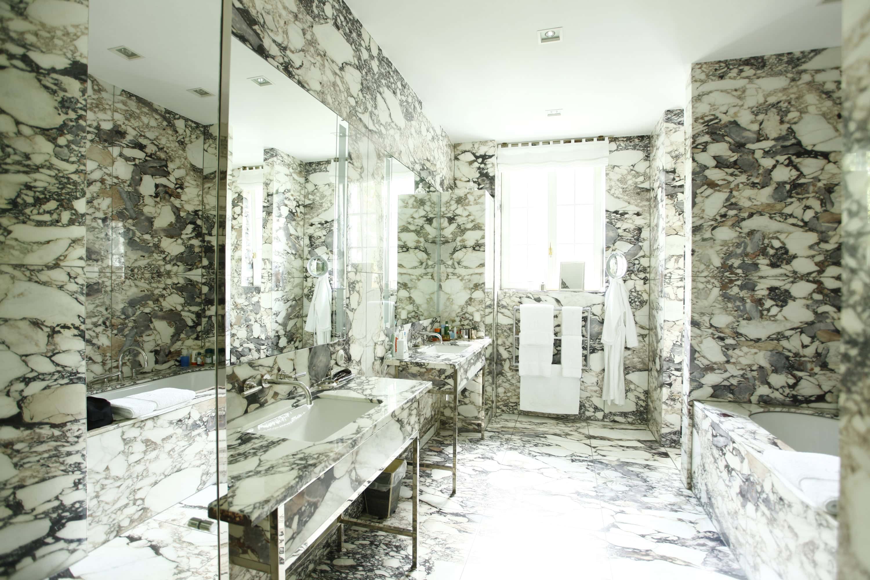 Cologne Oppenheimer Residence - Bathroom - Selldorf Architects