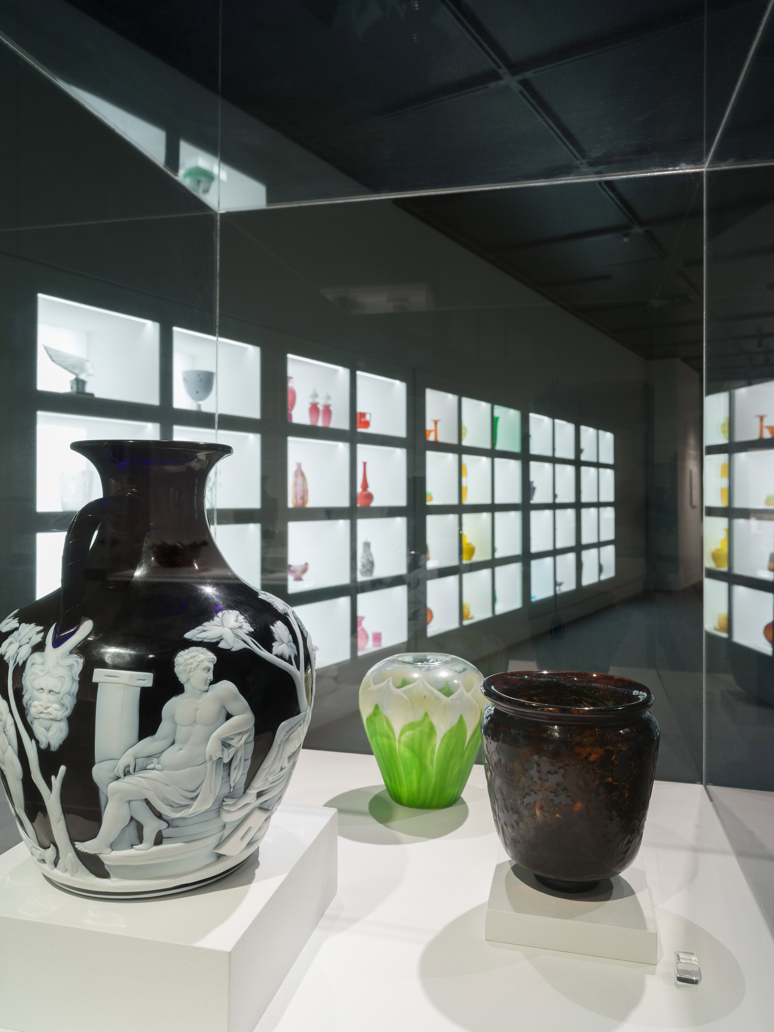 brilliant color corning museum of glass selldorf 08